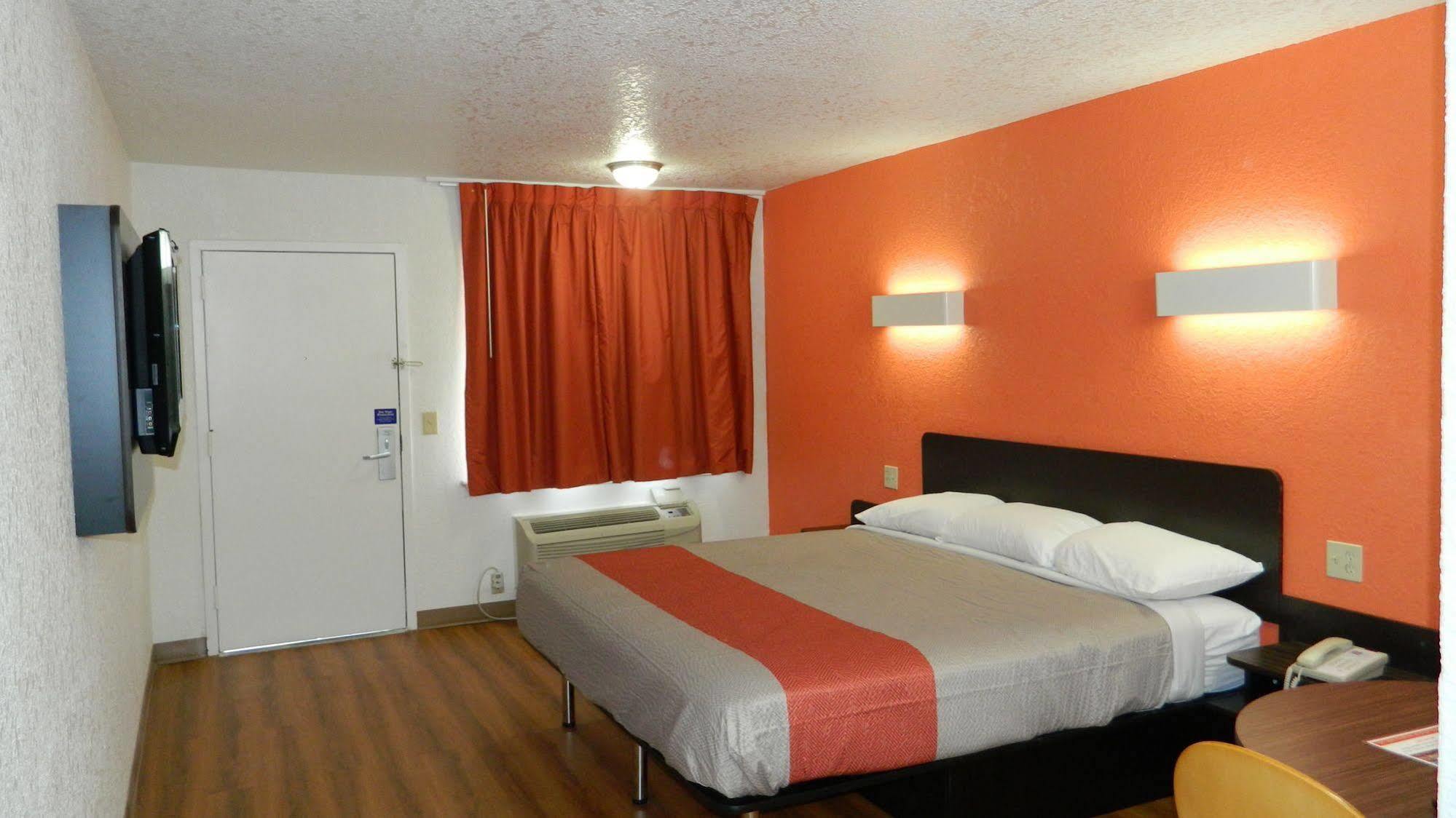 6-oklahoma City, Ok - Airport East Hotel